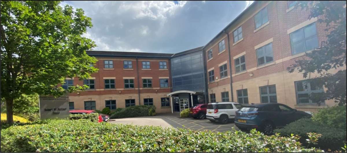 Office in Derby - photo 4