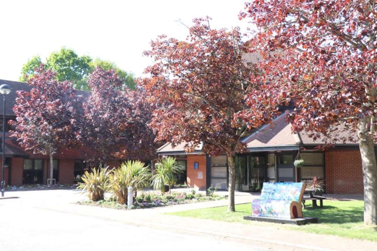 Office in Basingstoke - photo 2