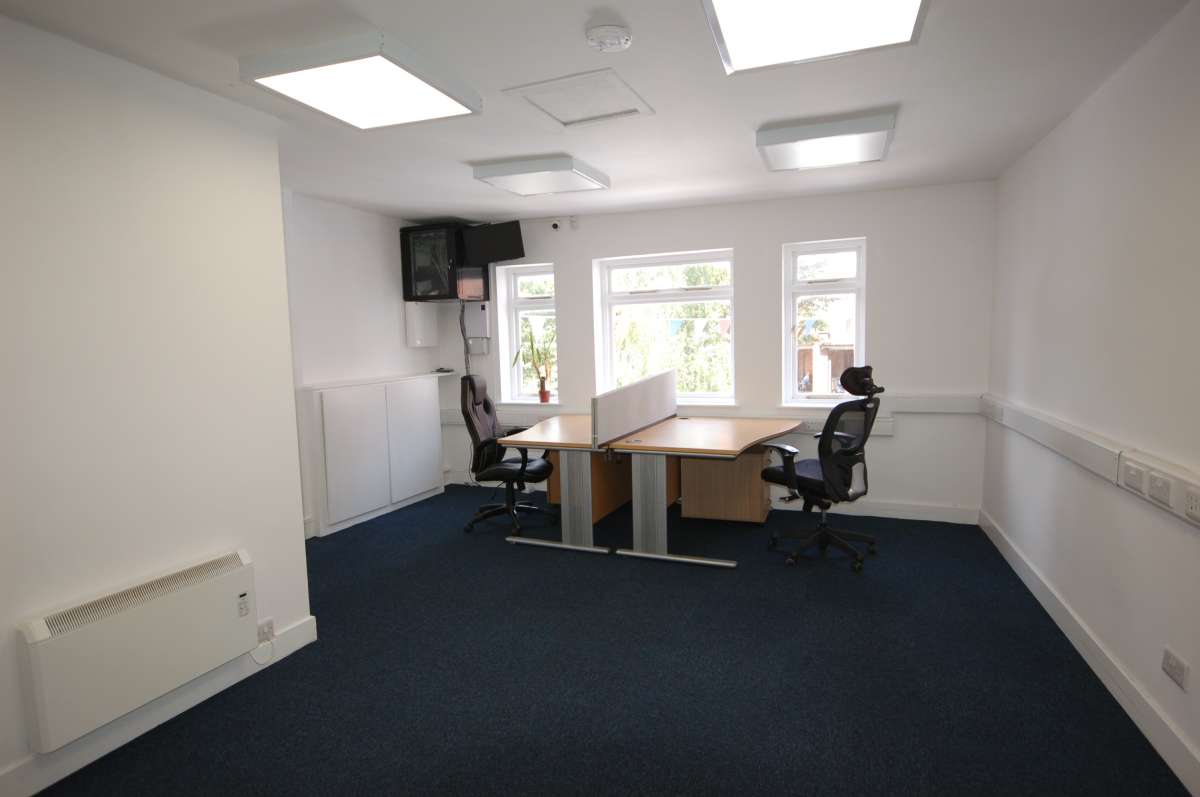 Office in Lutterworth - photo 3