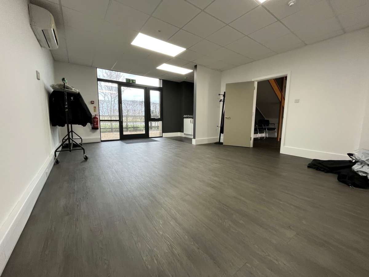 Office in Colchester - photo 4