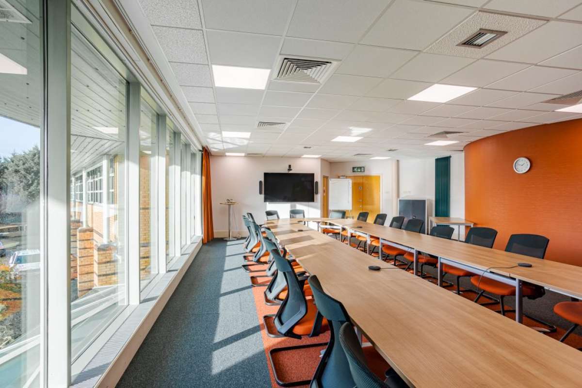 Office in Warwick - photo 3