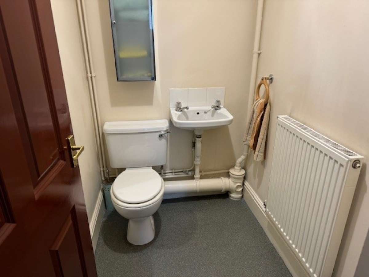 Office in Uttoxeter - photo 3