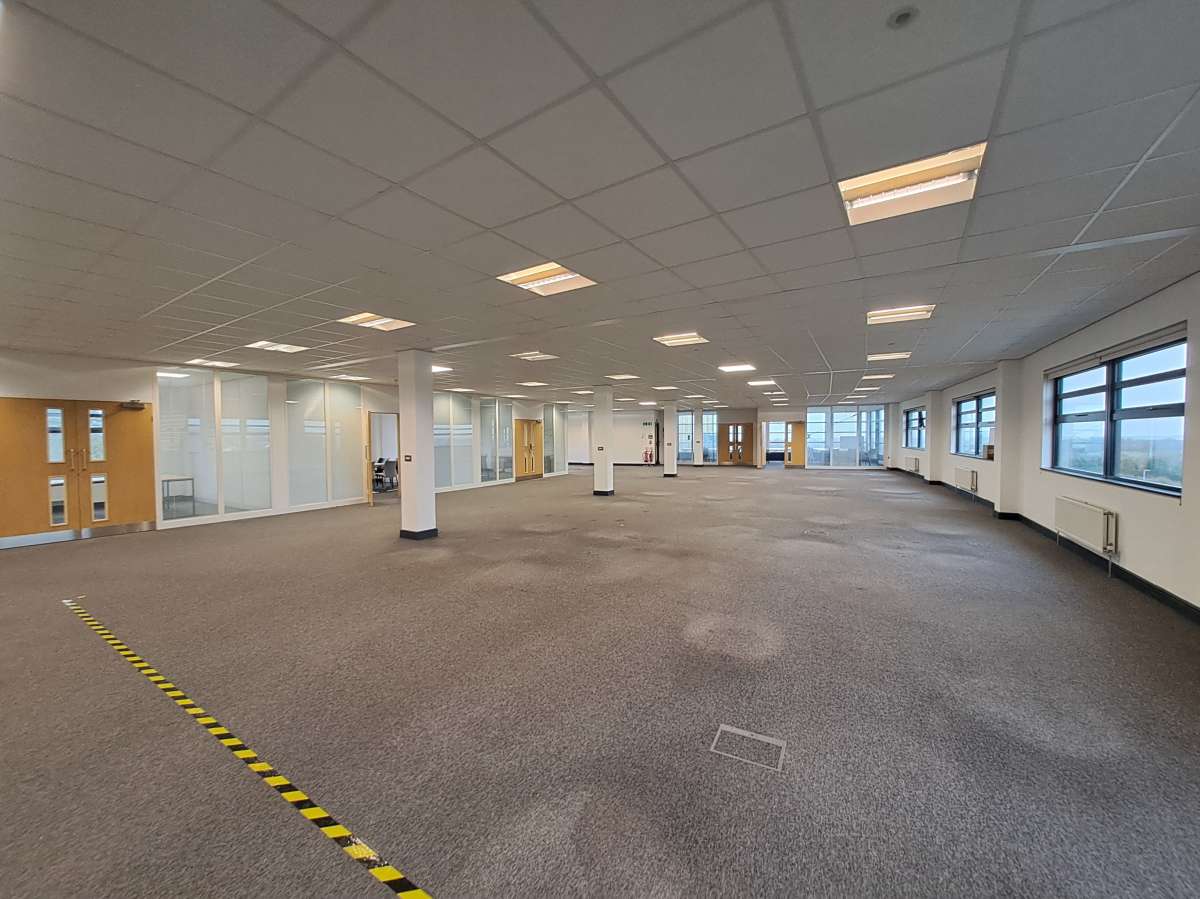 Office in Redruth - photo 3