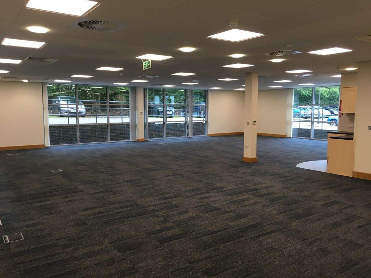 Office in Whiteley - photo 4