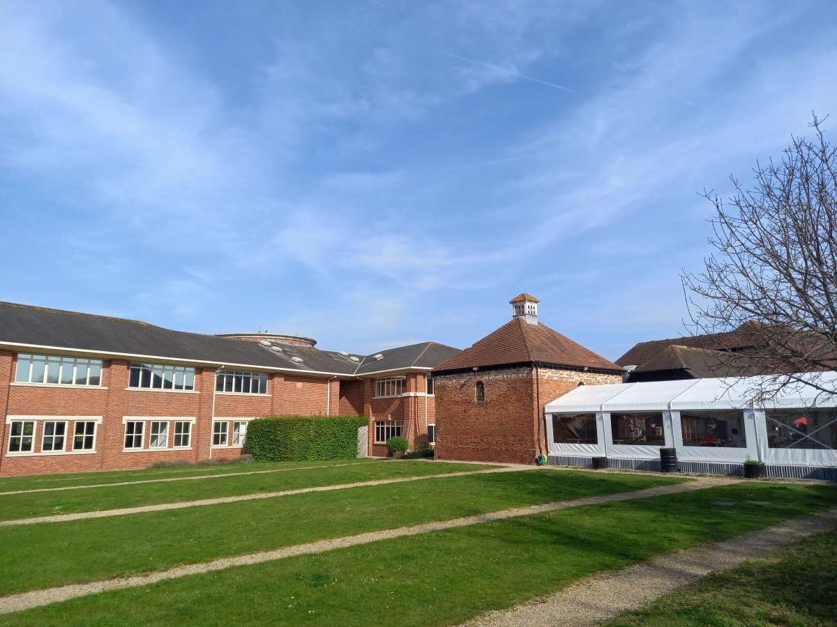 Office in Fareham - photo 3