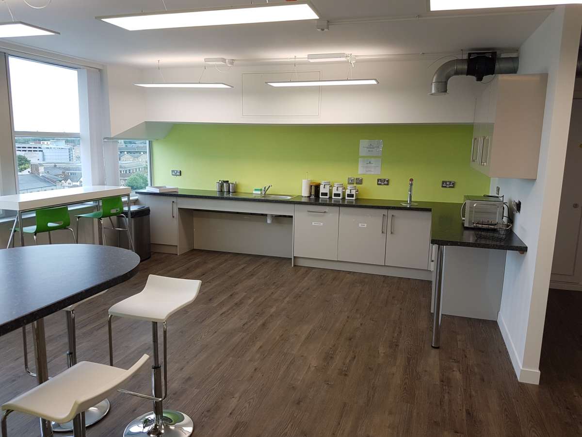 Office in Reading - photo 4