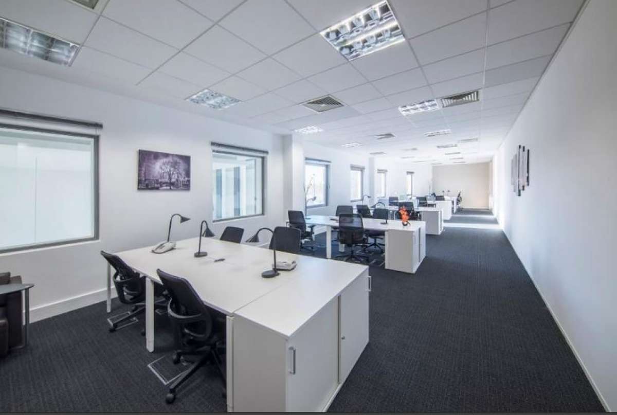 Office in Reading - photo 3