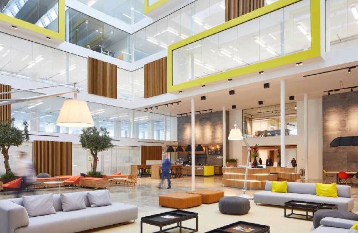 Office in Uxbridge - photo 3