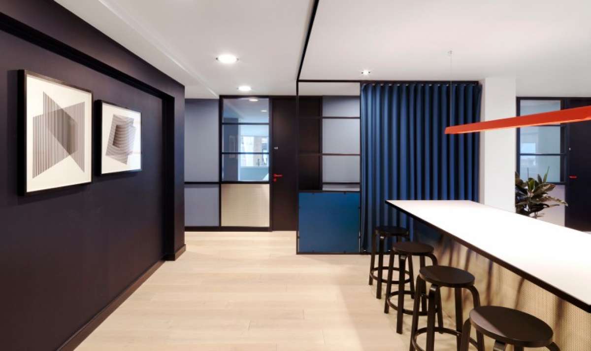 Office in London - photo 4