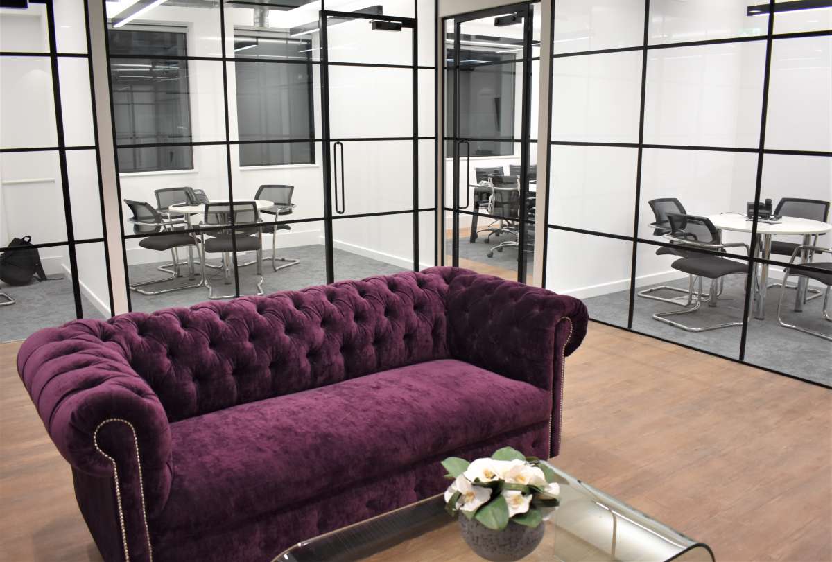 Office in London - photo 4