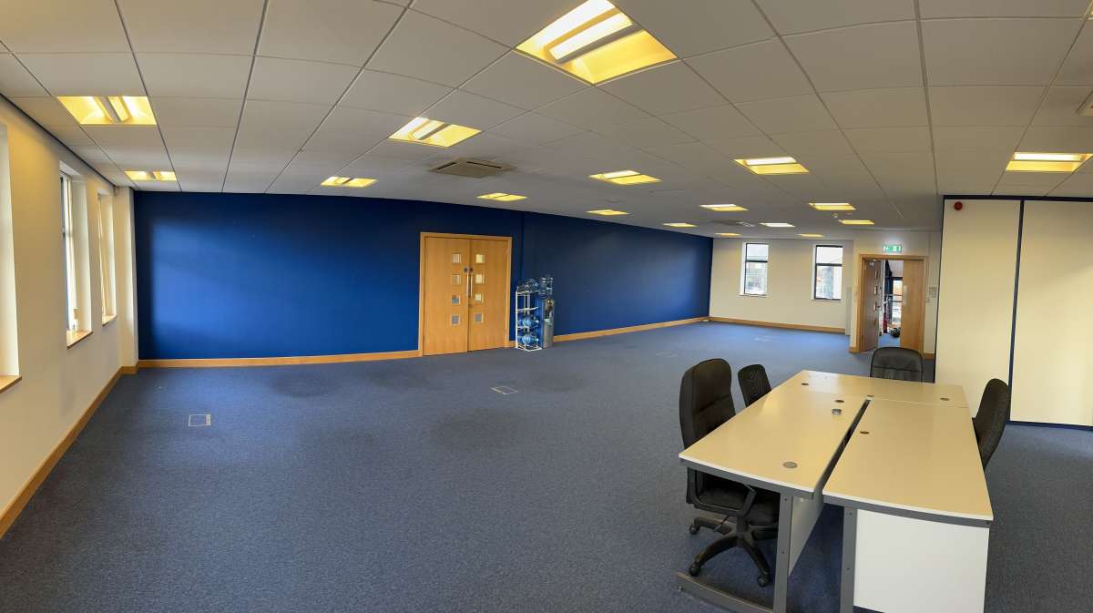 Office in Leeds - photo 4