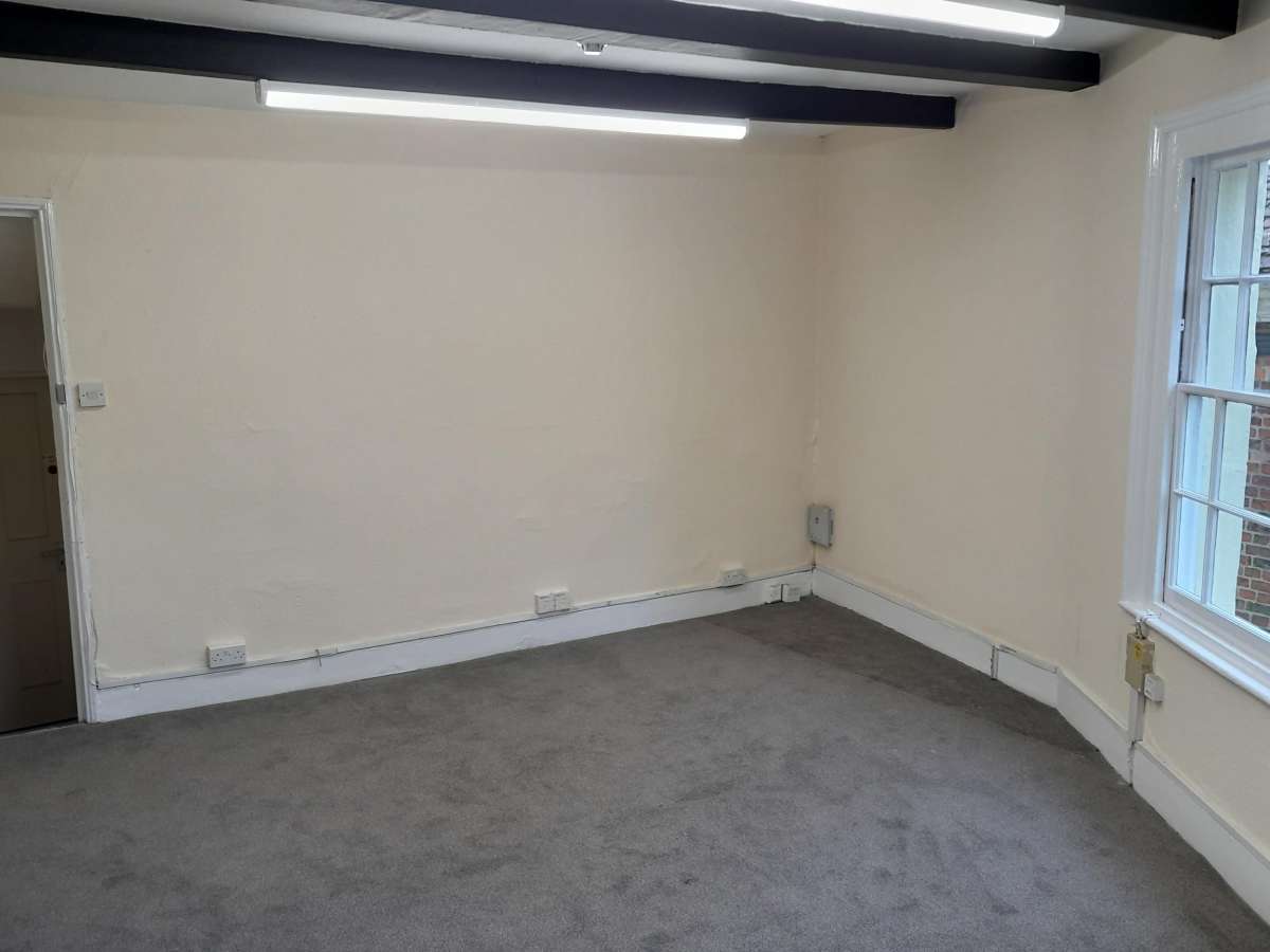 Office in Ashford - photo 4