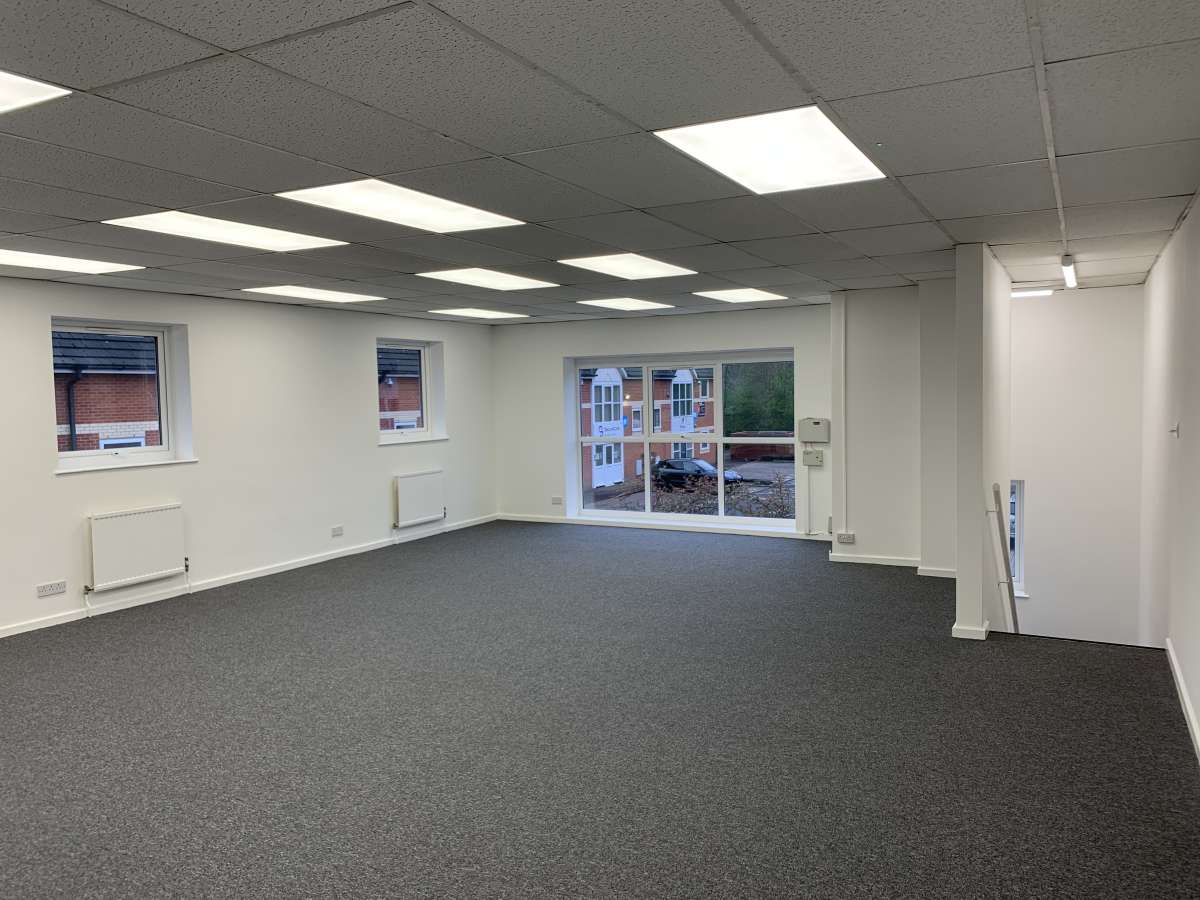 Office in Leicester - photo 4