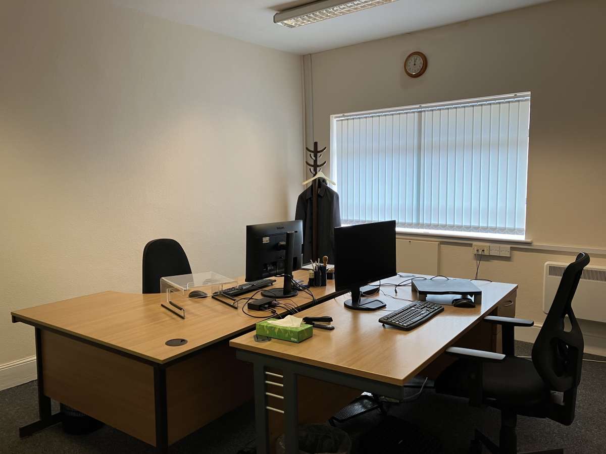 Office in King's Lynn - photo 3