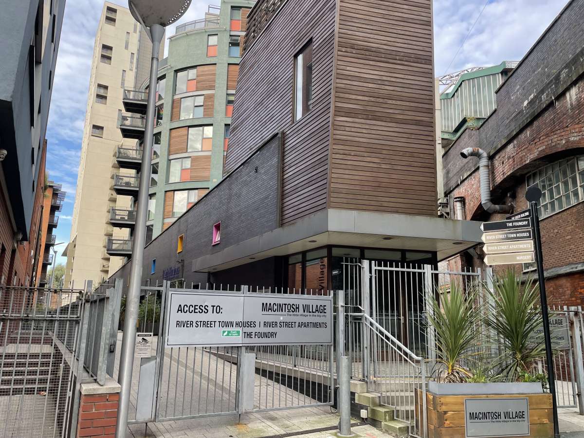 Office in Manchester - photo 4