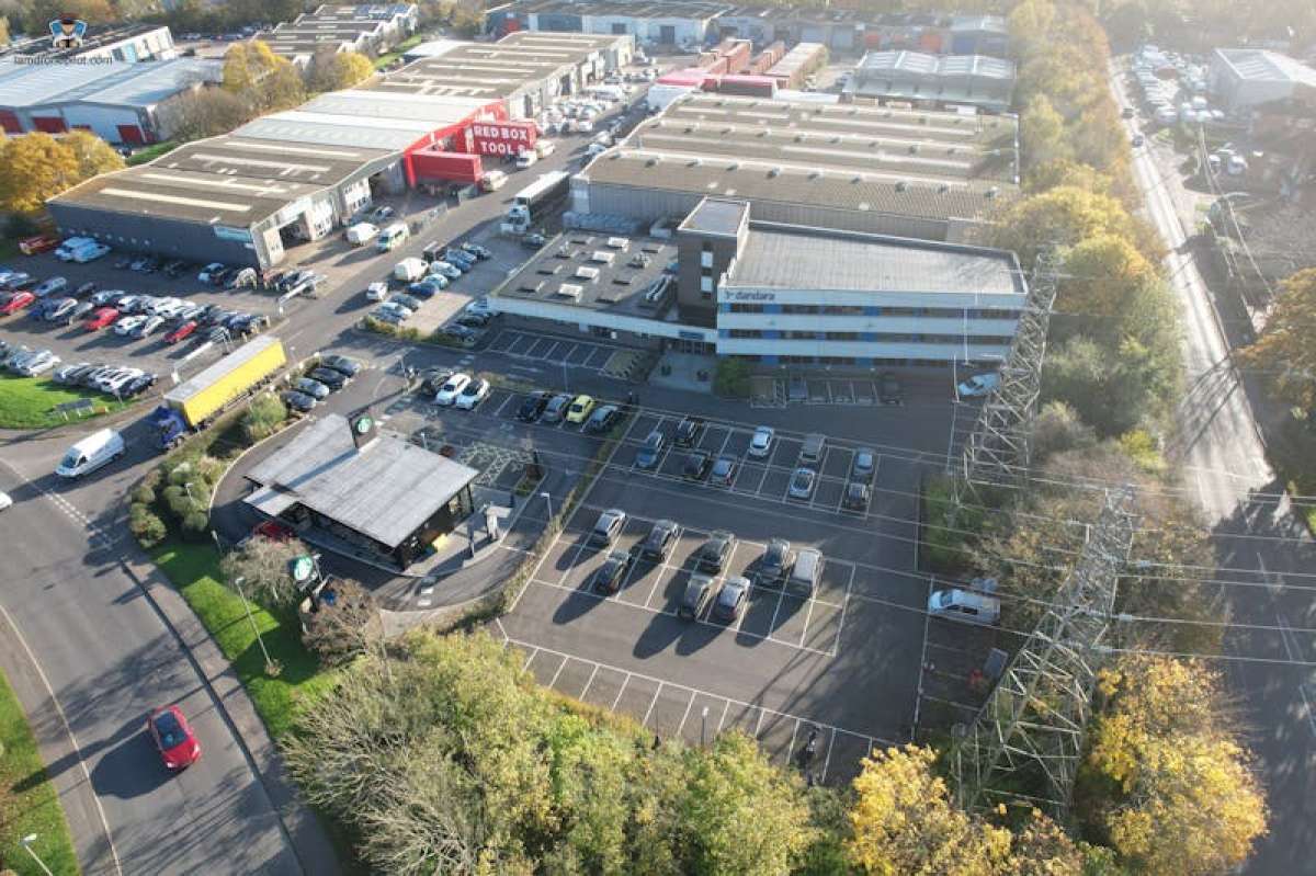 Office in Totton - photo 3