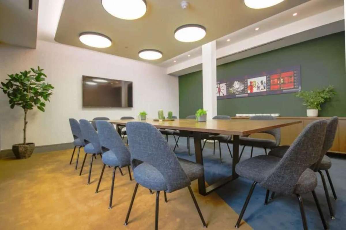 Office in London - photo 4