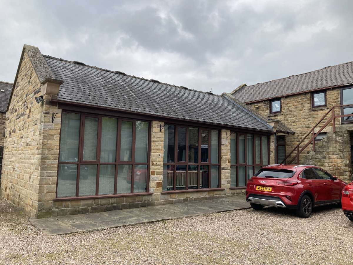 Office in Sheffield - photo 2