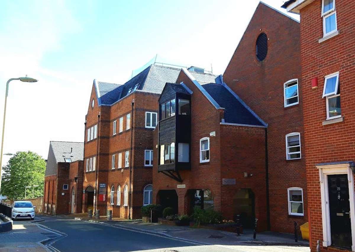 Office in Winchester - photo 2