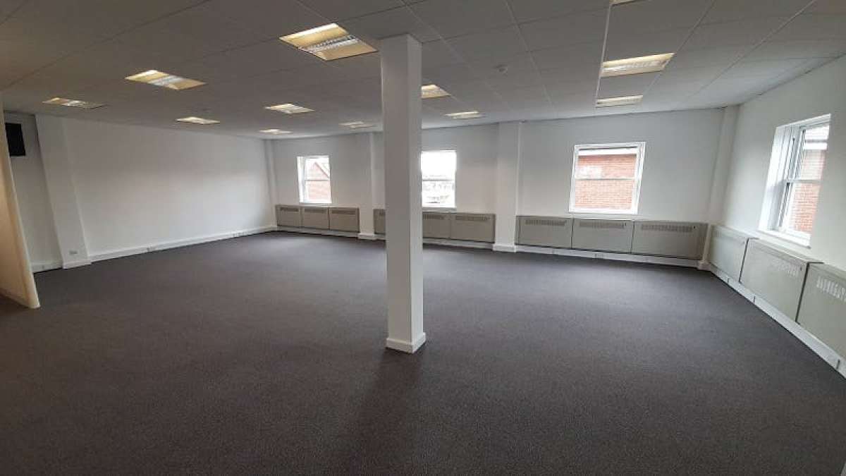 Office in Winchester - photo 3