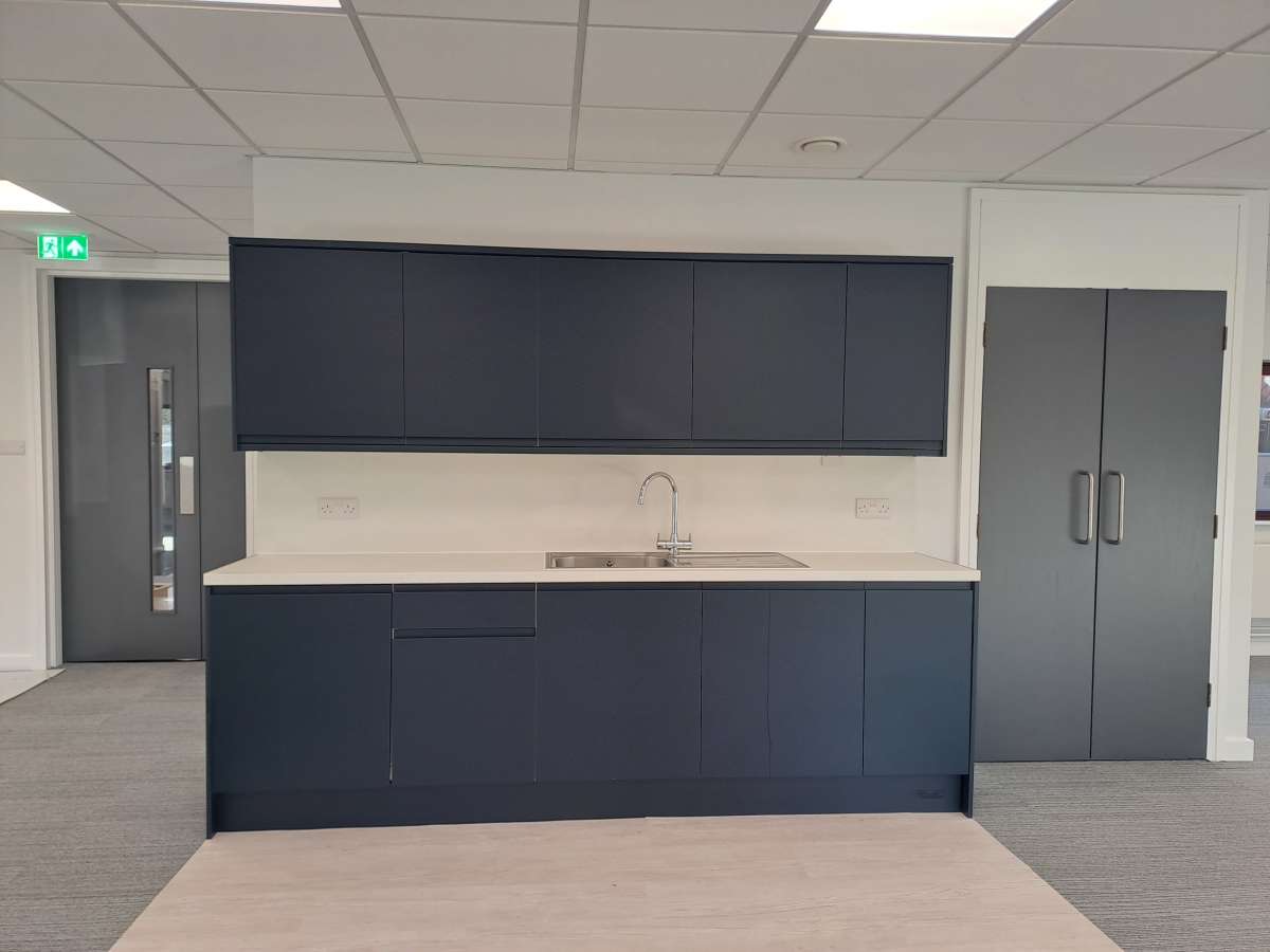 Office in Maidenhead - photo 4