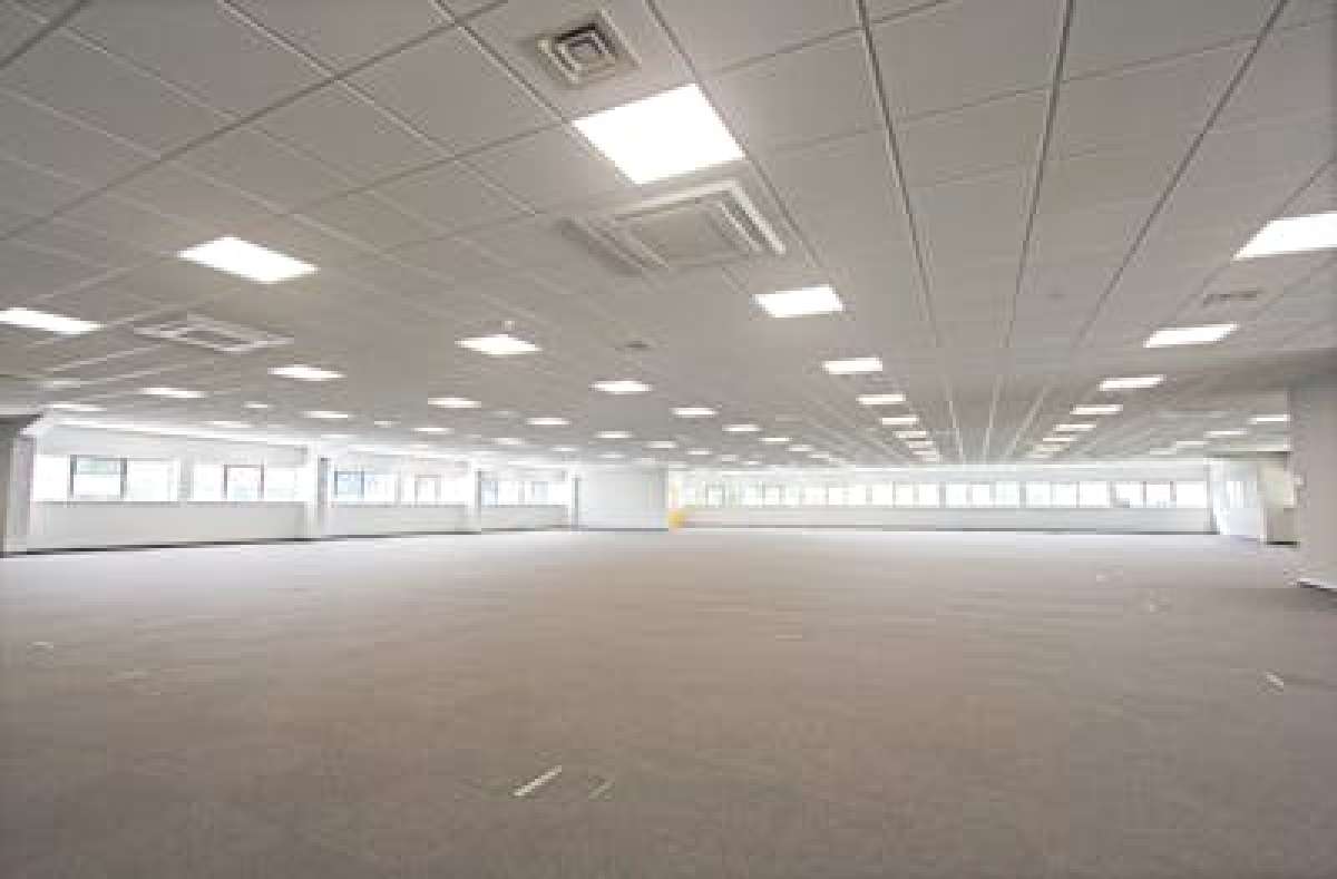 Office in Eastleigh - photo 2