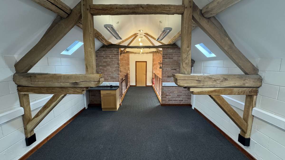 Office in Solihull - photo 3