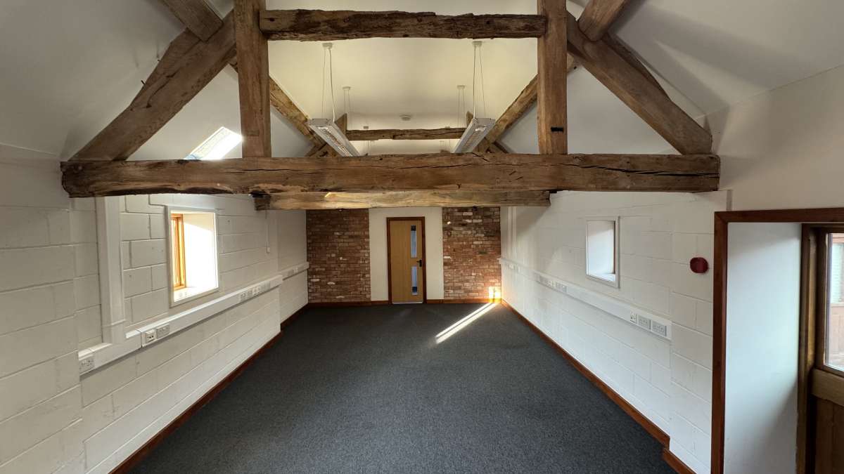 Office in Solihull - photo 4