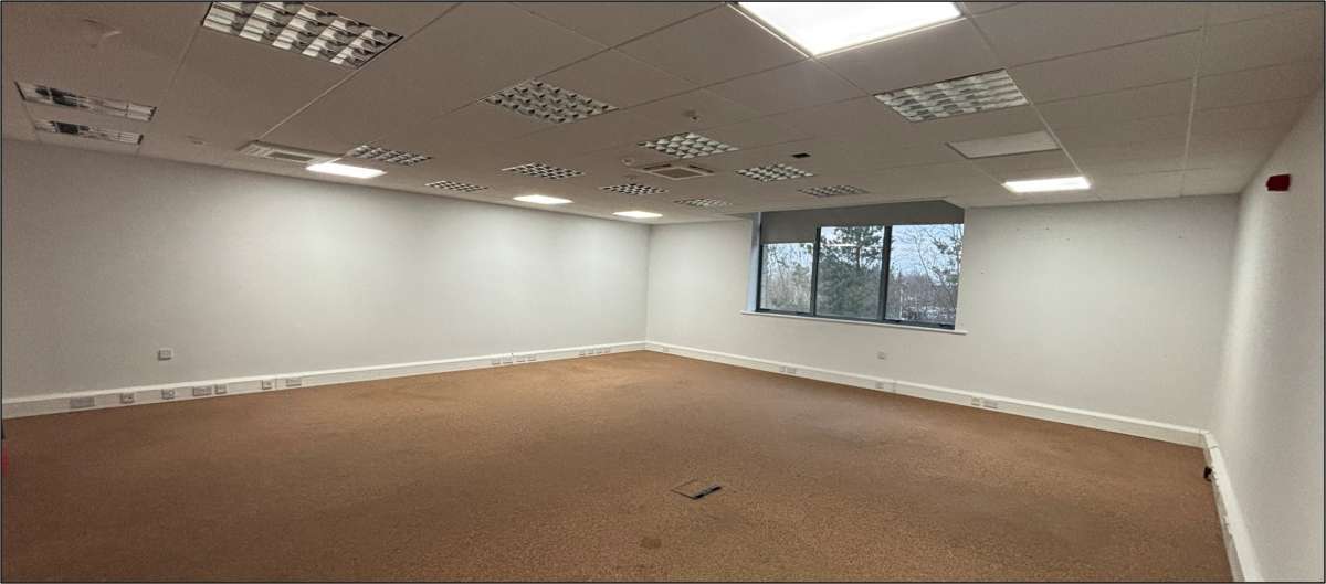 Office in Nottingham - photo 4