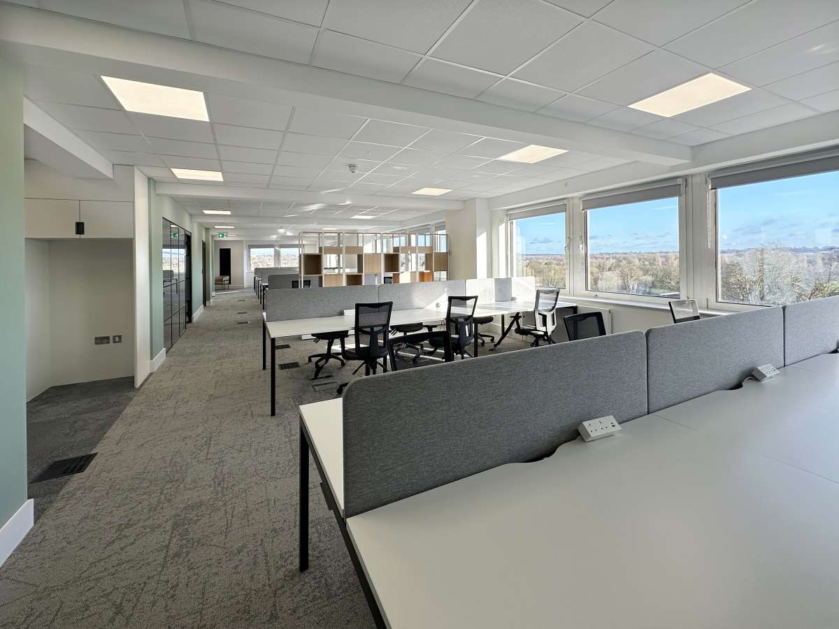 Office in Reading - photo 3