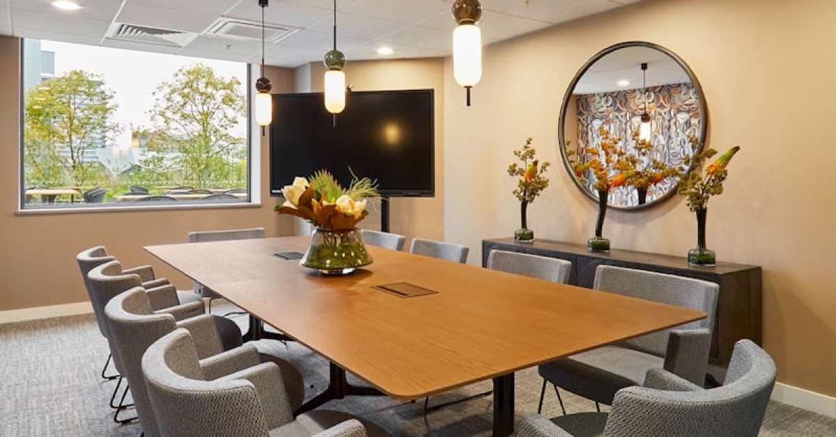 Office in Basingstoke - photo 3