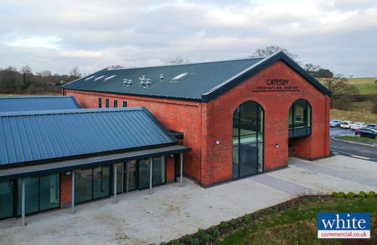 Office in Daventry - photo 3