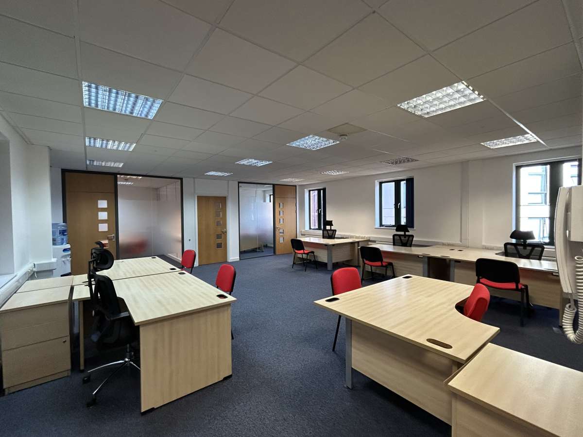 Office in Exeter - photo 2