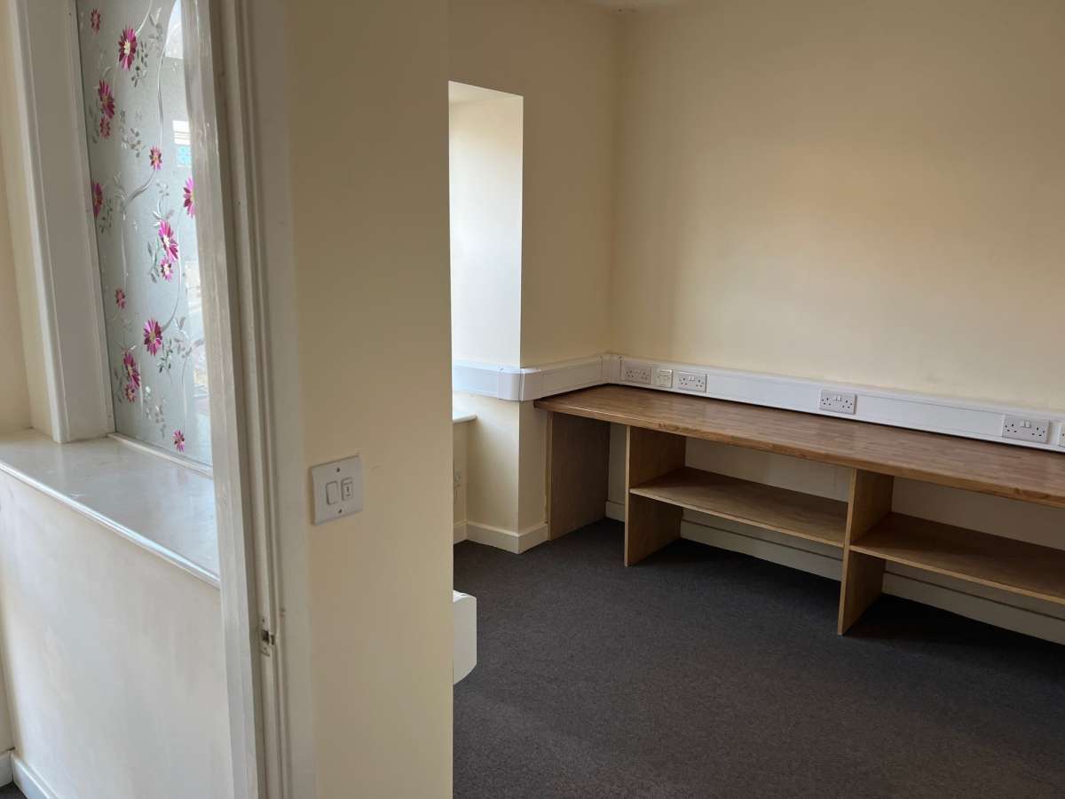 Office in Exeter - photo 3