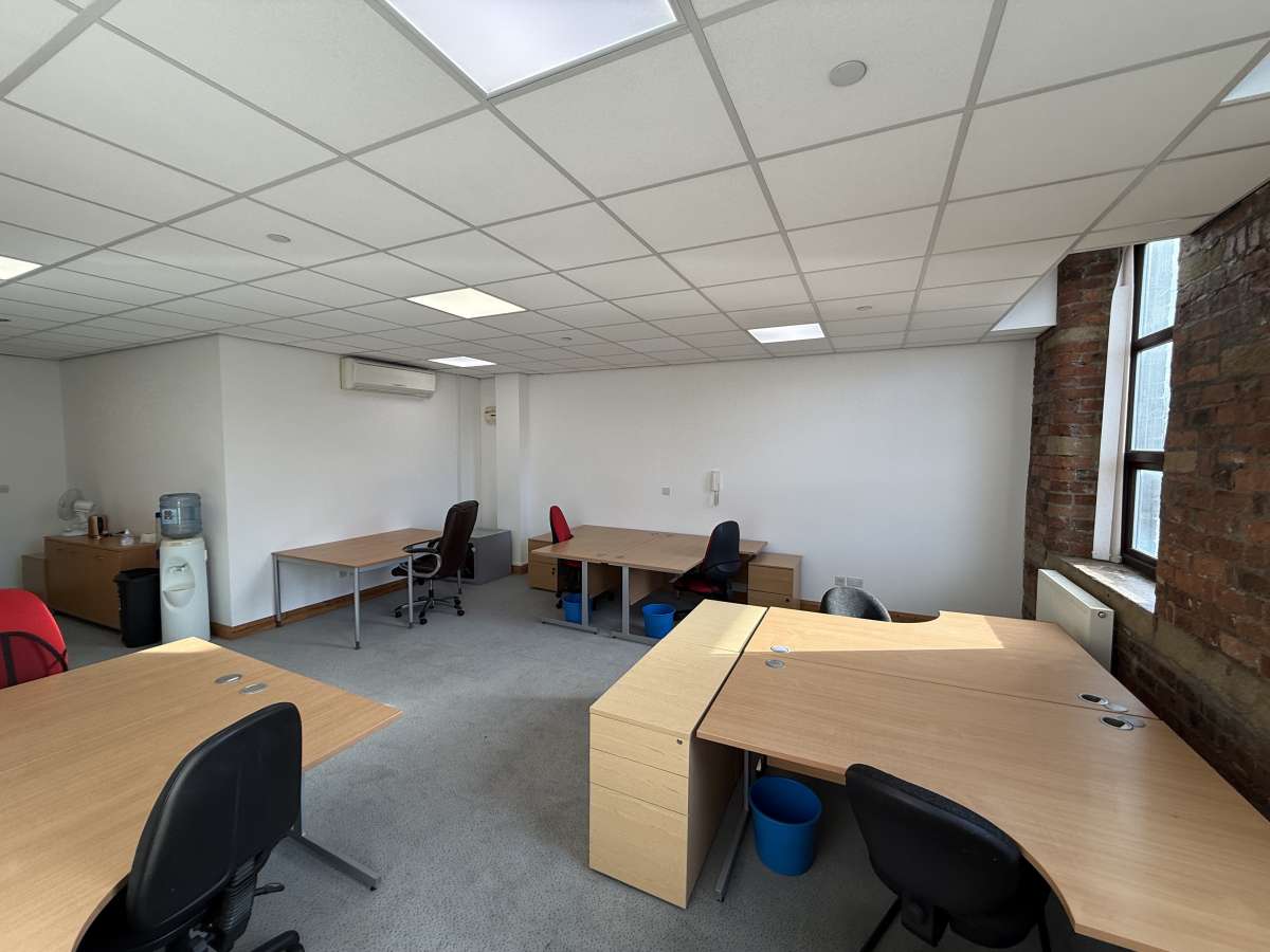 Office in Halifax - photo 2