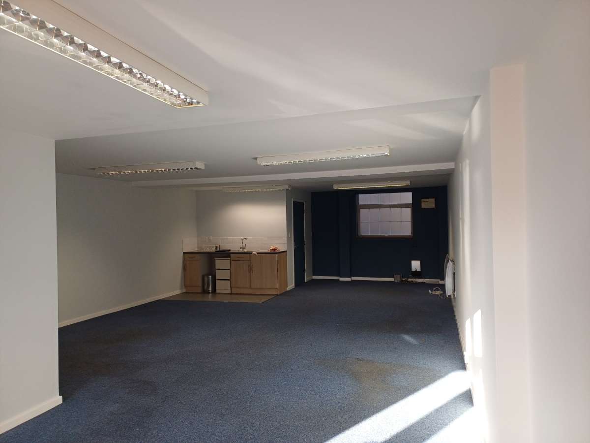 Office in Market Harborough - photo 3