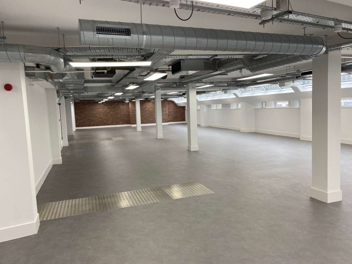 Office in Birmingham - photo 4