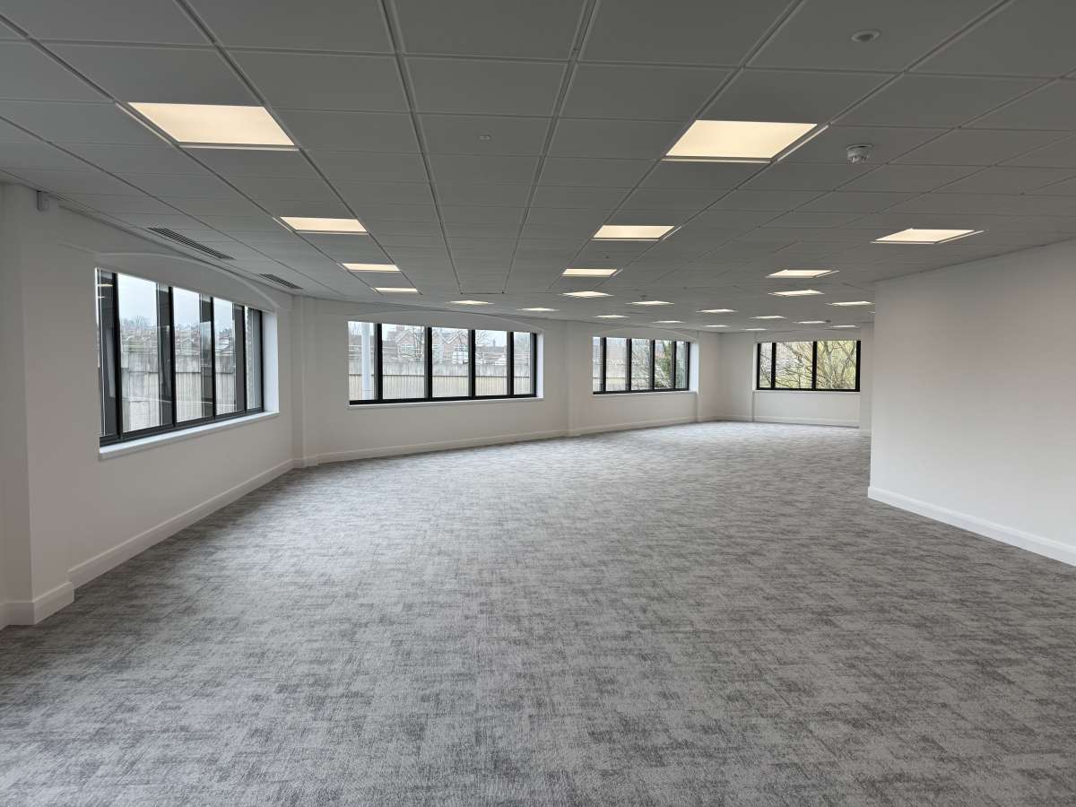 Office in Reading - photo 3