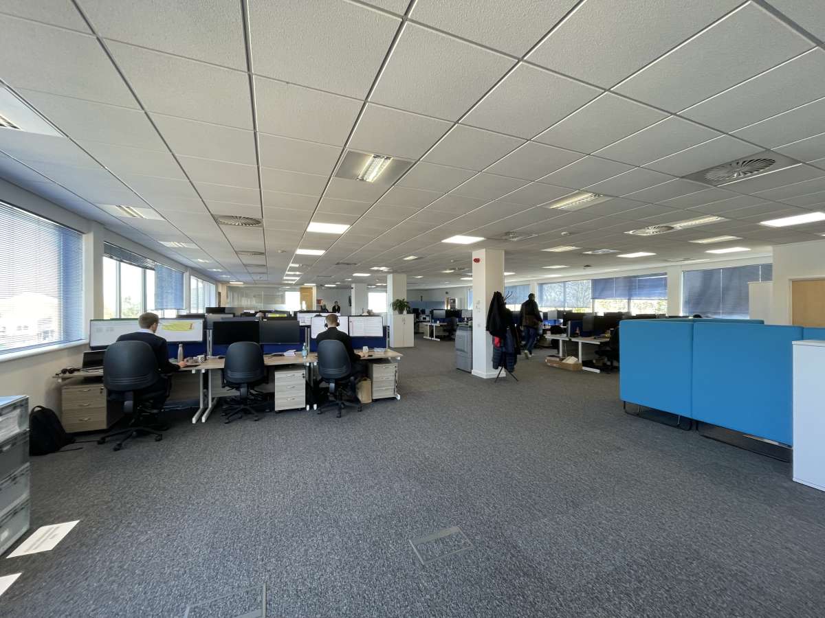 Office in Kidlington - photo 3