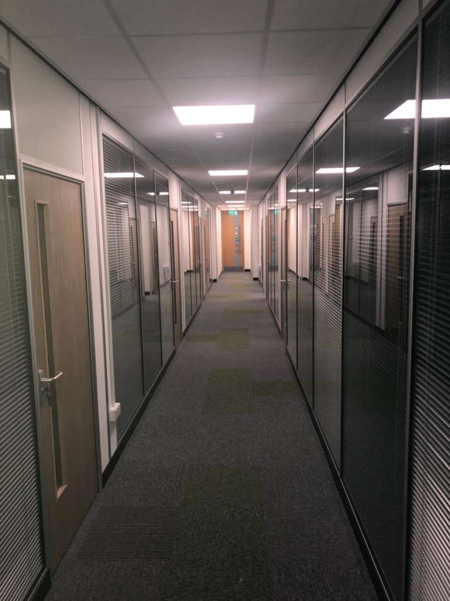 Office in Rotherham - photo 3