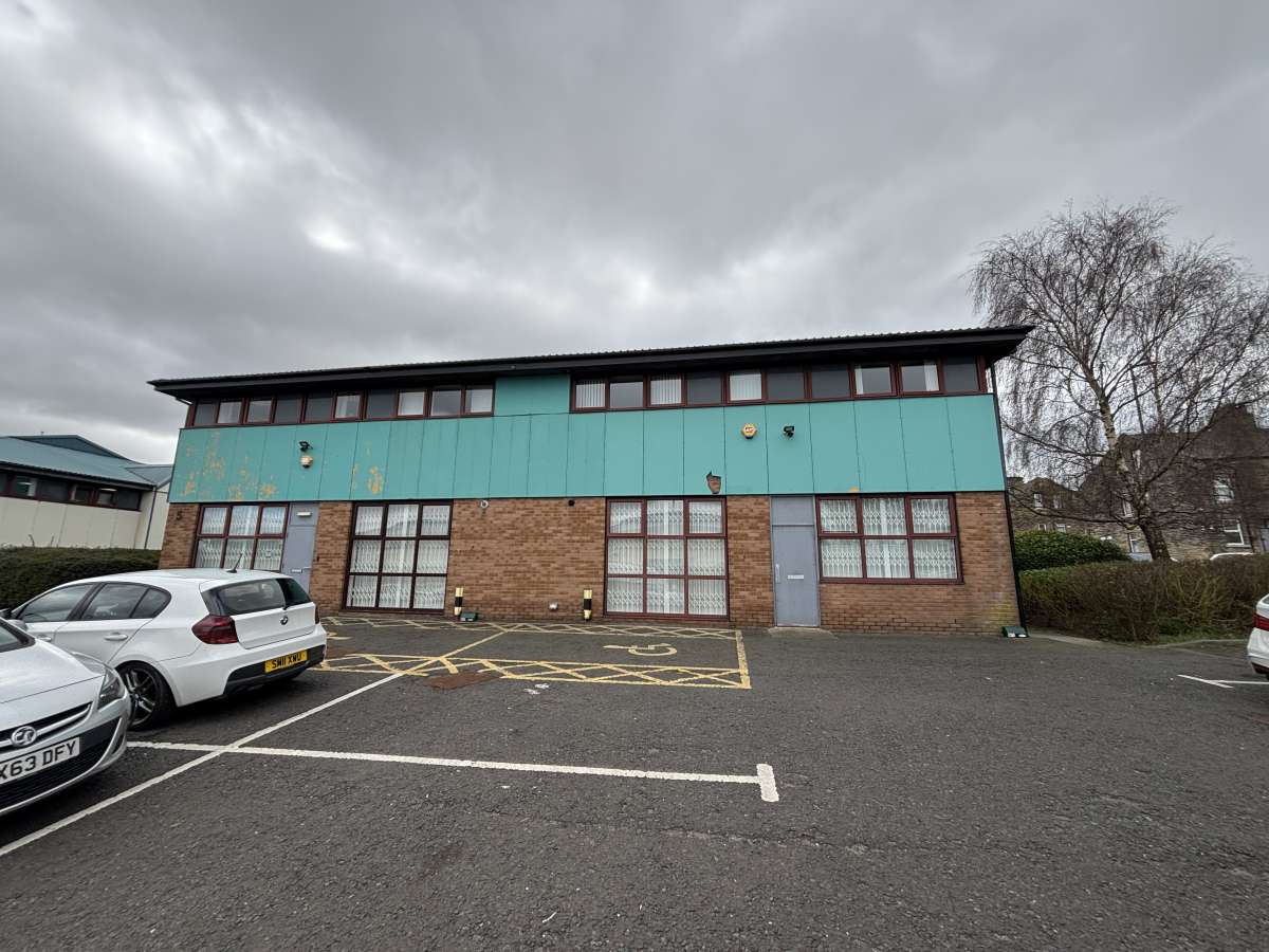 Office in Bradford - photo 4