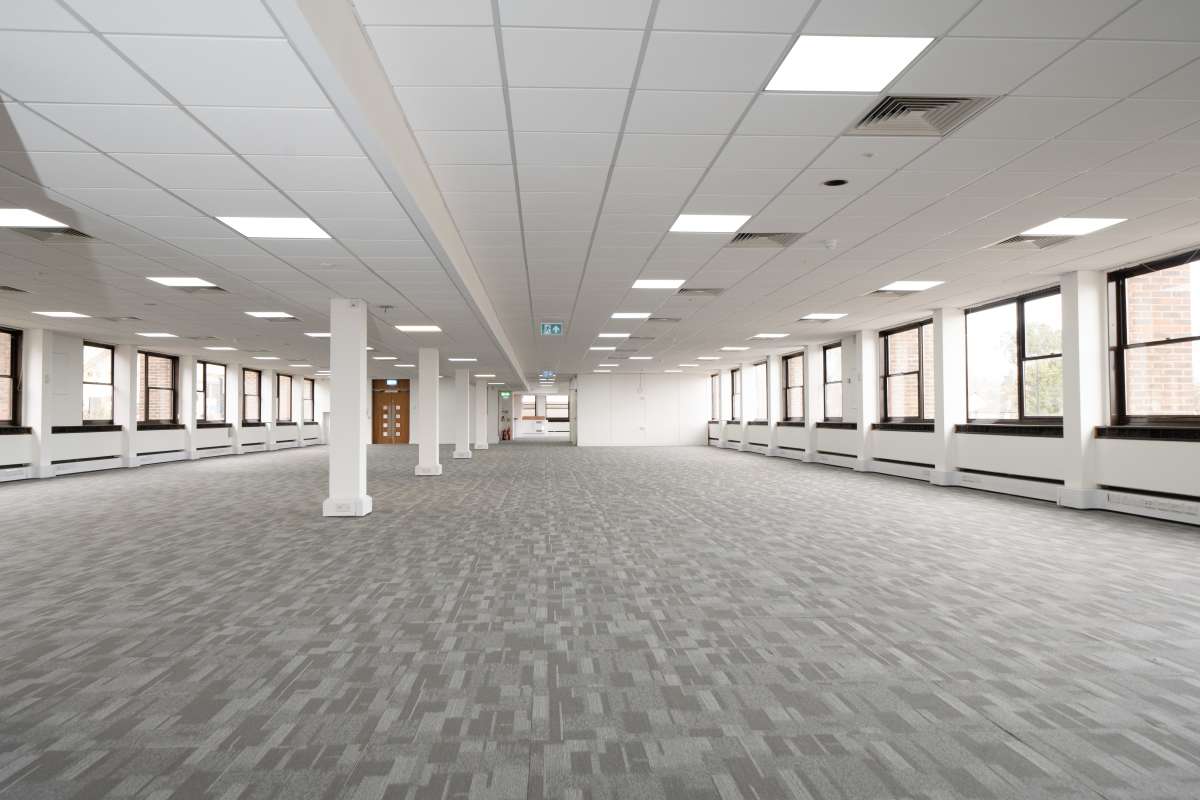 Office in Bromley - photo 4