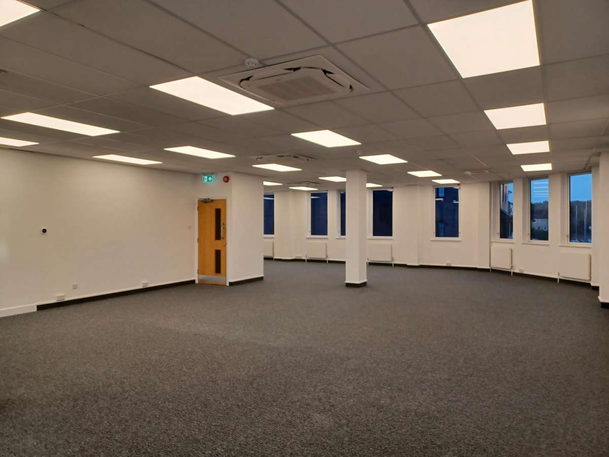 Office in Epsom - photo 4