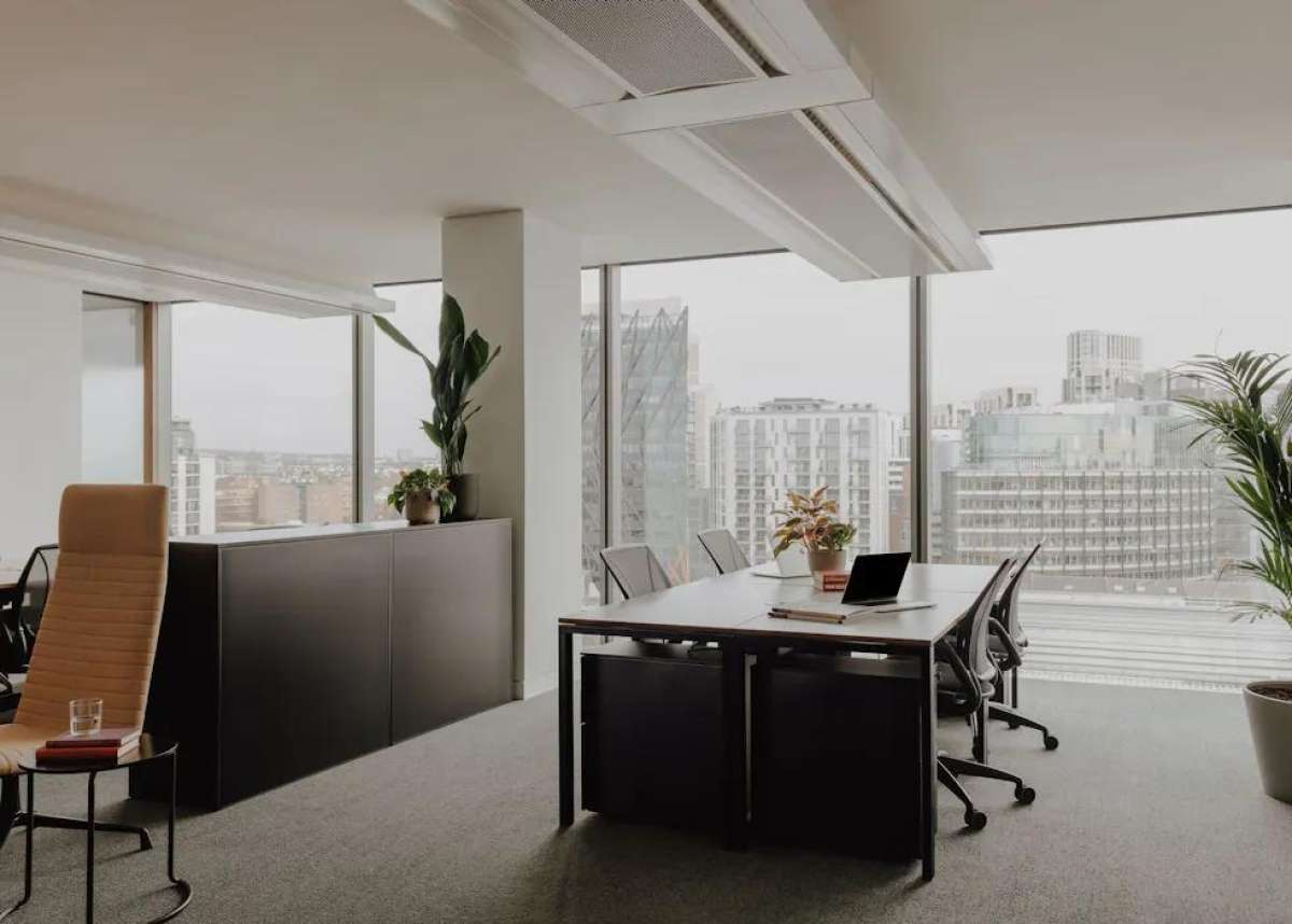 Office in London - photo 4