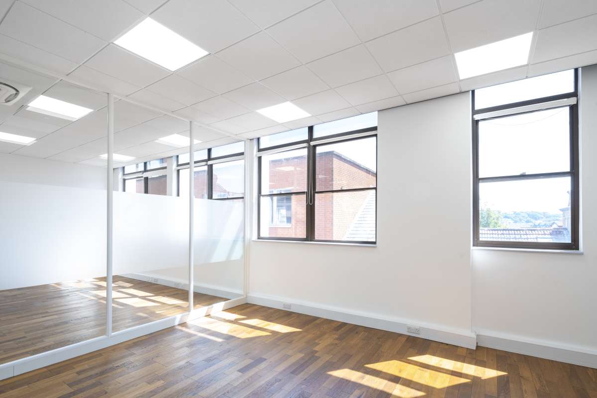 Office in Brighton - photo 3