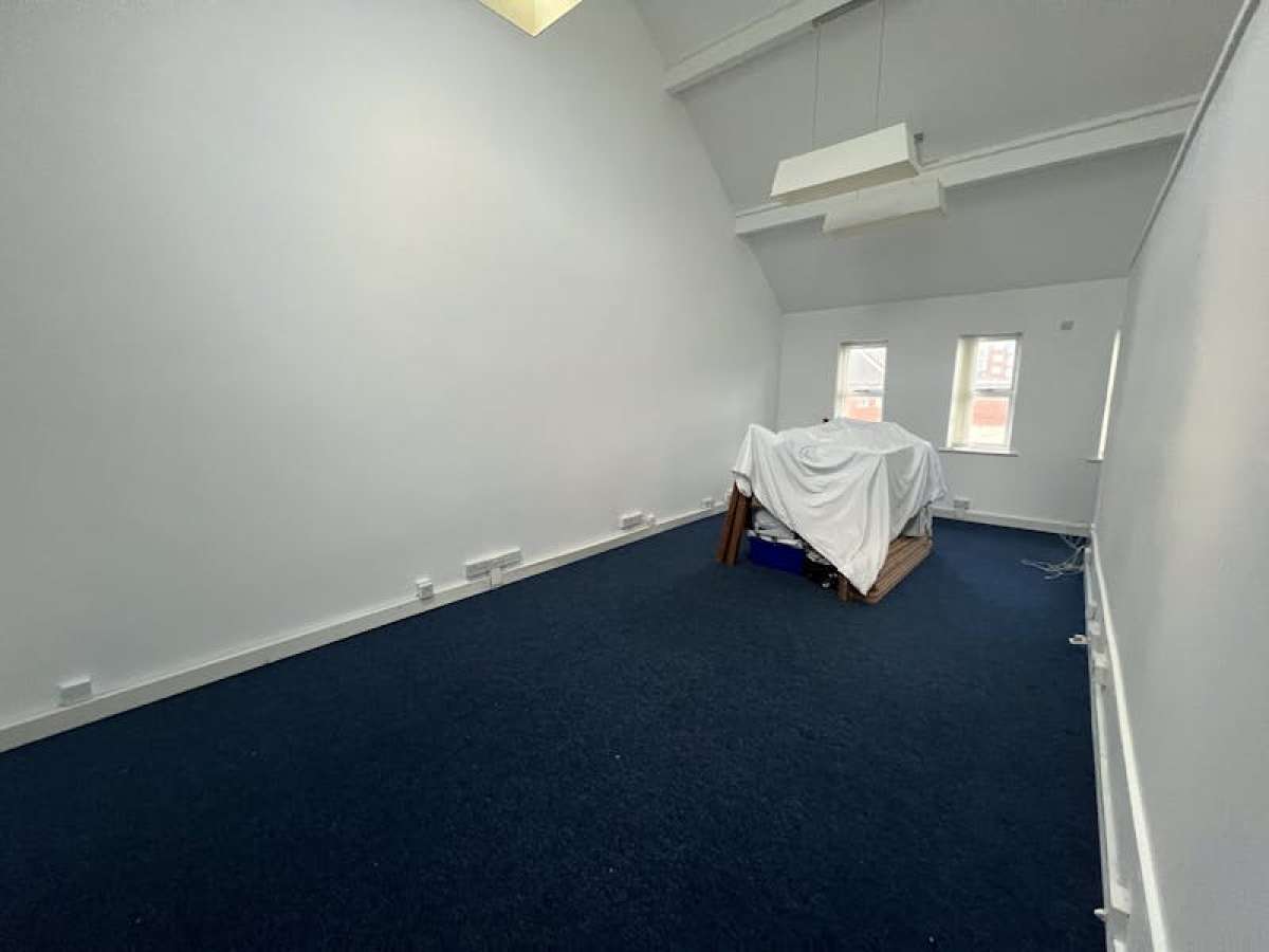 Office in Portsmouth - photo 2