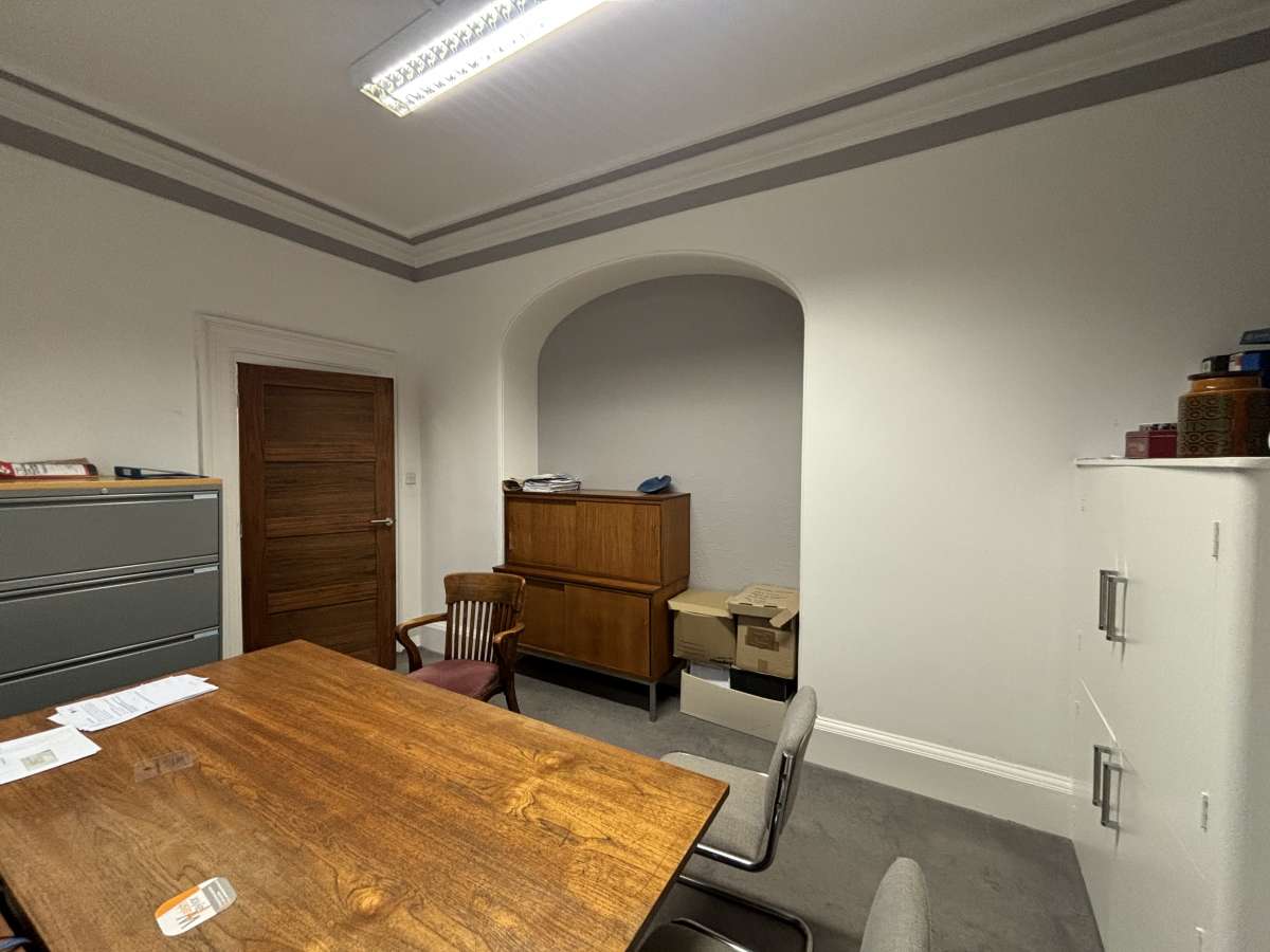 Office in Halifax - photo 4