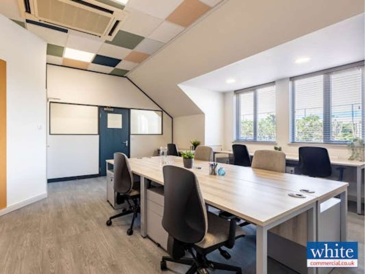 Office in Bicester - photo 4