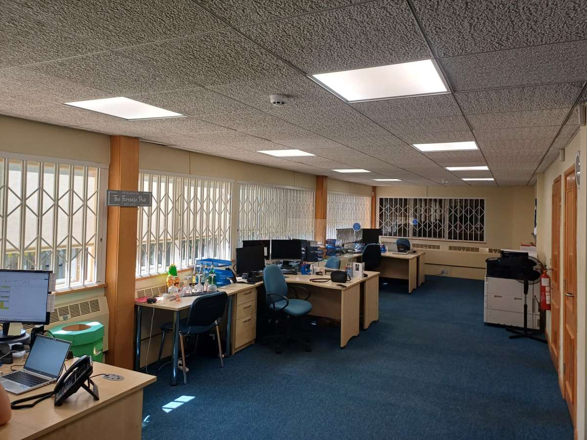 Office in Southampton - photo 4
