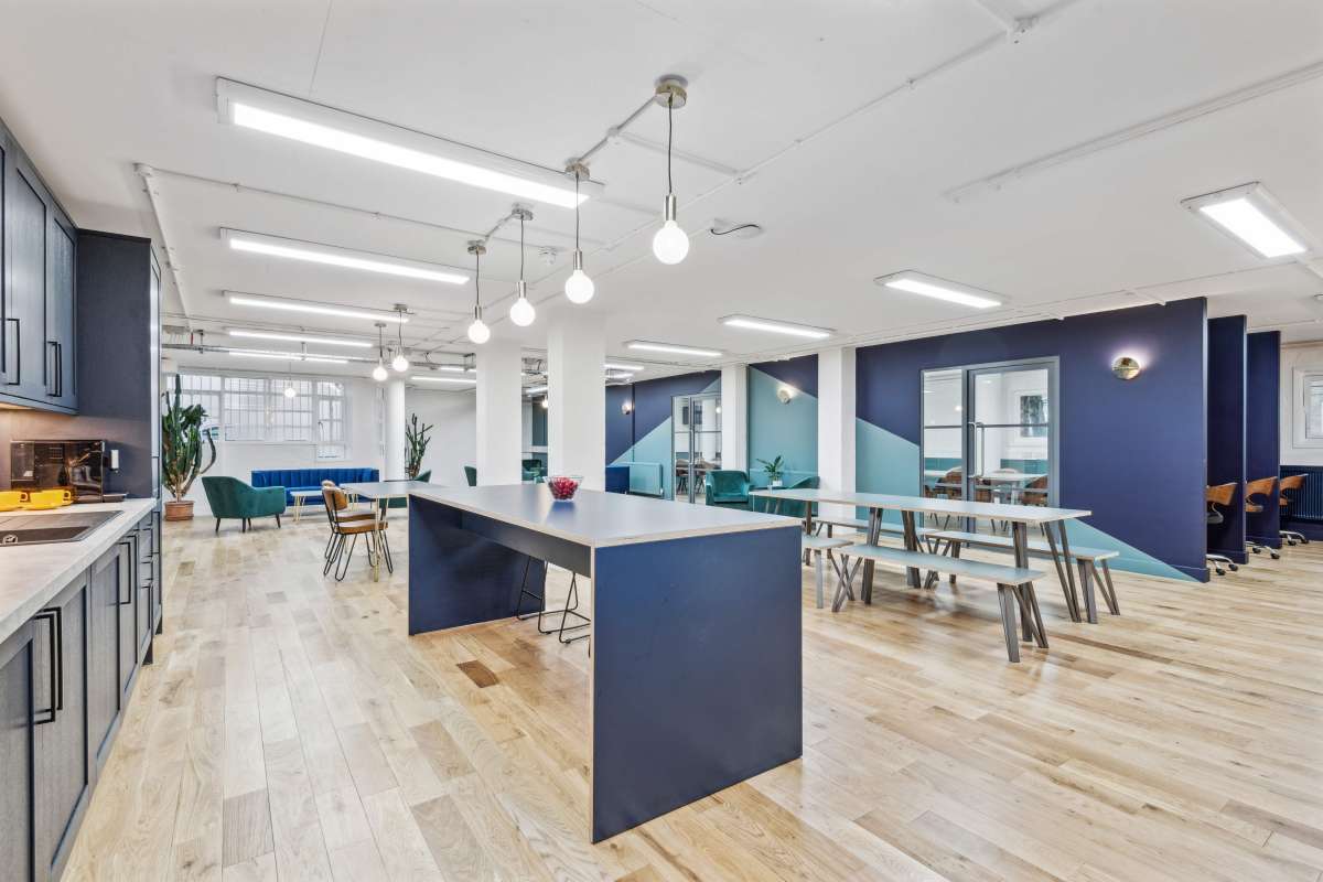 Office in London - photo 4